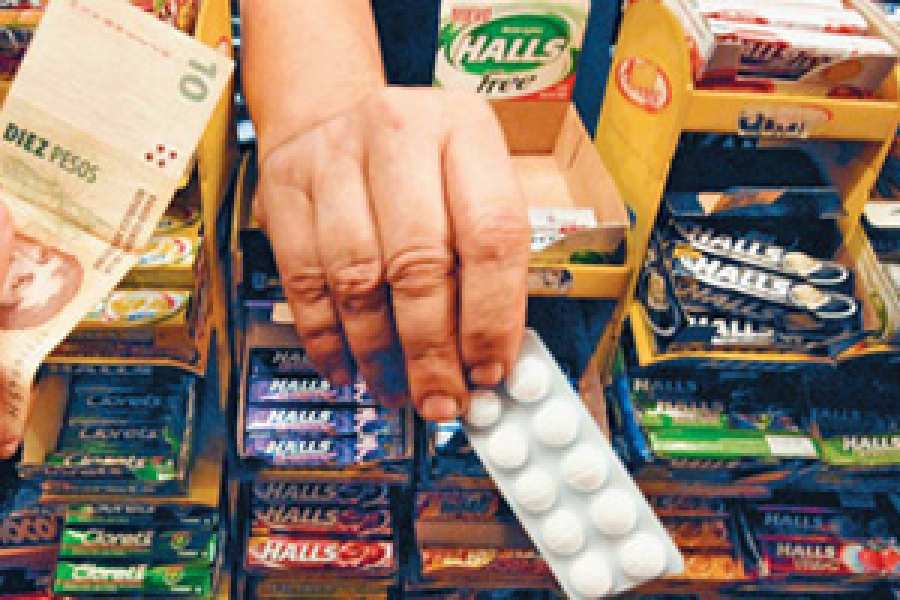 El Concejo Municipal de Resistencia resolvió aprobar un proyecto de ordenanza y llamado a audiencia pública por la cual la comuna adhiere a las disposiciones de las leyes nacionales 17.565 y sus modificatorias y la 26.567 relacionadas a la regulación de medicamentos de venta libre o sin receta.