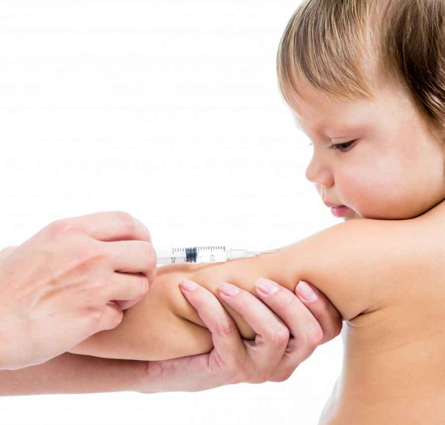 Protege contra el sarampión, la rubéola y las paperas. Deberá aplicarse a todos los chicos de entre 1 y 4 años. Es para evitar que estos virus reingresen al país, tras casos en europa.