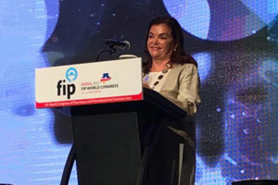 Carmen Peña, Presidente de FIP: “Debemos generar empleos en el sector farmacéutico”