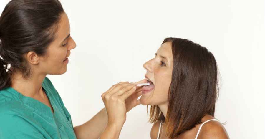 Cient&iacute;ficos de Rosario desarrollan un parche adhesivo para tratar la candidiasis orofar&iacute;ngea