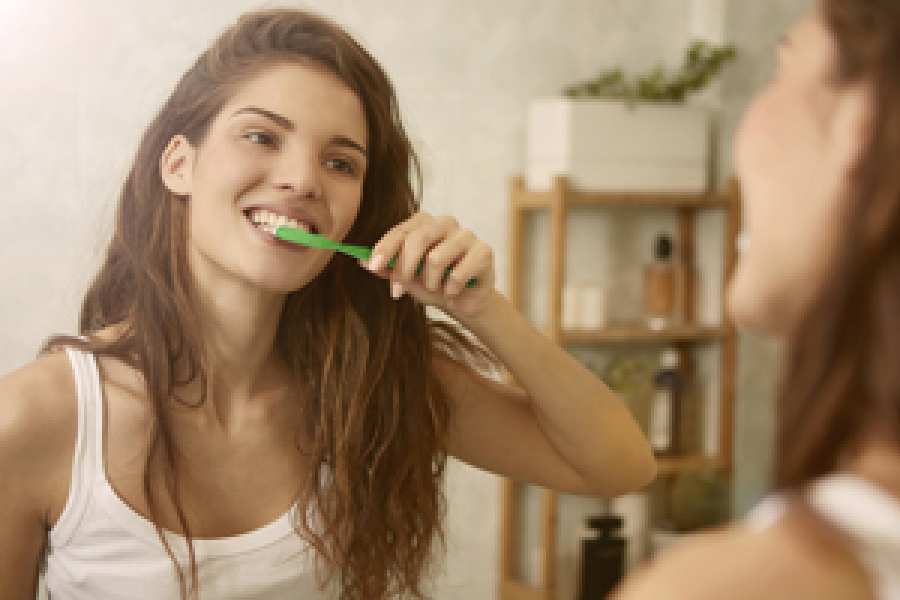 Un mal que cambia la apariencia de la boca, debilitando el sost&eacute;n de apoyo de los dientes y afectando la salud bucal en general